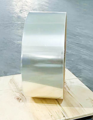 ভালো দাম স্বচ্ছ BOPP আঠালো জাম্বো রোল লেবেল 1000m দৈর্ঘ্য ম্যাট সিলভার পিইটি অনলাইন