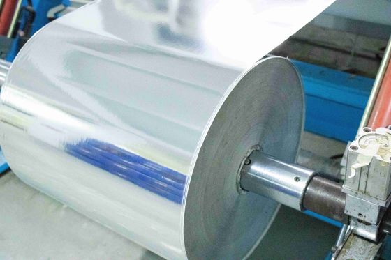 ভালো দাম ব্রাশ করা সিলভার পিইটি স্ব-আঠালো লেবেল উপকরণ রোল 100 ইউ পৃষ্ঠের বেধ অনলাইন